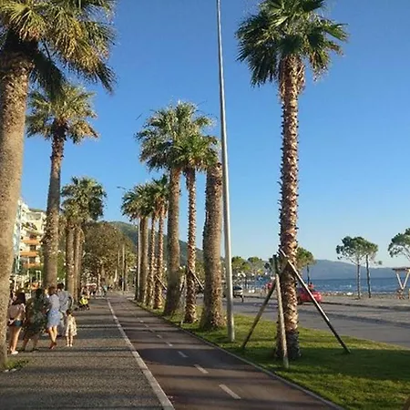 Lungomare Sea View Koral Apartment Vlore
