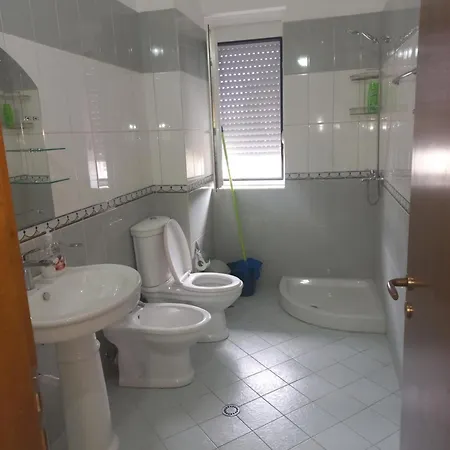 Lungomare Sea View Corner Apartamento *